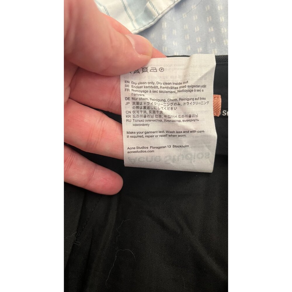 BNWOT ACNE STUDIOS KNEE LENGTH BERMUDA PLEAT SHORTS S - Picture 10 of 10